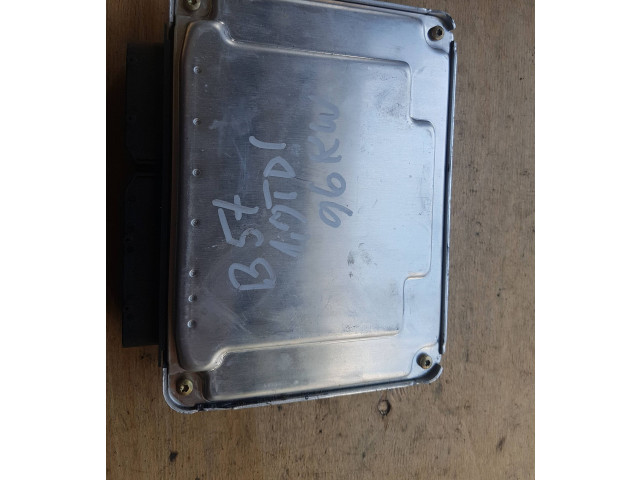 Řídící jednotka 038906019GS, 28SA5627 Volkswagen PASSAT B5.5 2002