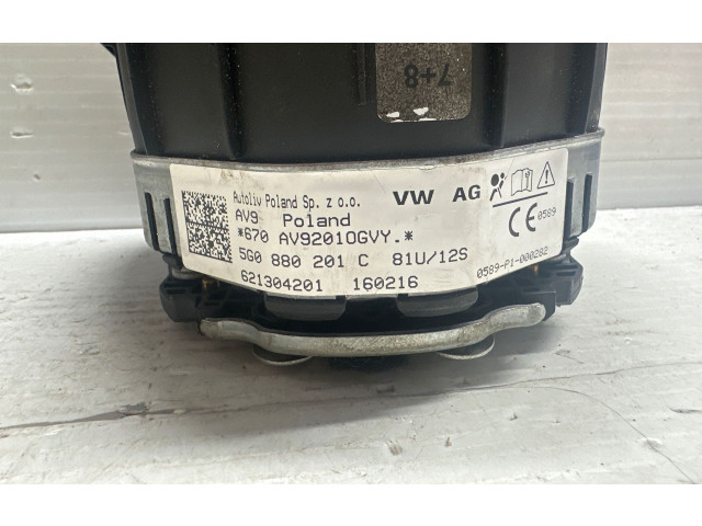 Подушка безопасности водителя 5G0880201c Volkswagen Golf VII