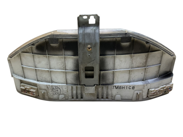 Přístrojová deska Mazda 323 F 2000 7MBH1CB