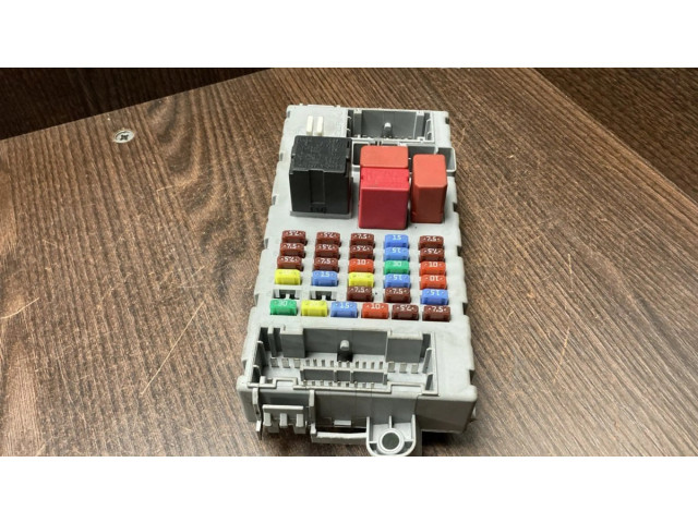 Блок предохранителей 1361296080 Buick Regal