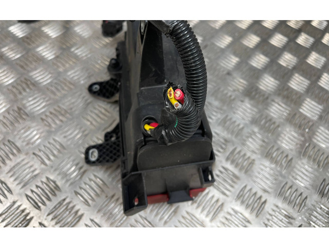 Блок предохранителей GX7314A076AA, GX7314300FE Jaguar XE