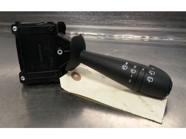 Переключатель дворников 8201168013   Renault Clio IV