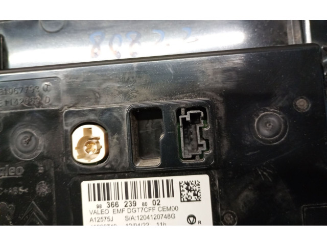 Дисплей    9836623980, 9838129680   Peugeot 2008 II