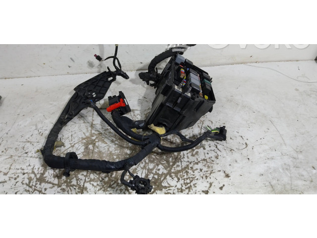 Блок предохранителей 31473880 Volvo XC40