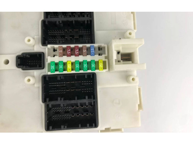 Блок предохранителей  9383681   Mini One - Cooper F56 F55    