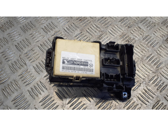 Блок предохранителей 85980B1010 Daihatsu Terios