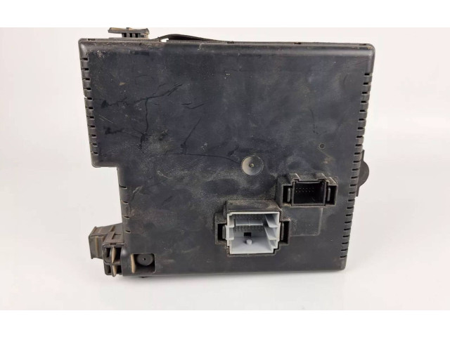 Блок предохранителей 8676391 Volvo XC90