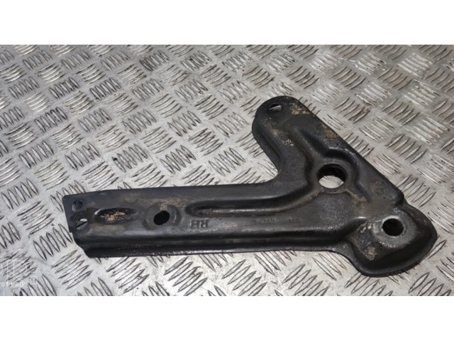 Другая часть передней ходовой части