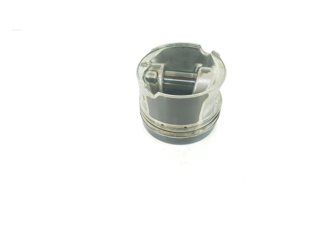 Píst 11258519401, 1212CD   BMW 2 Active Tourer U06   1.5  