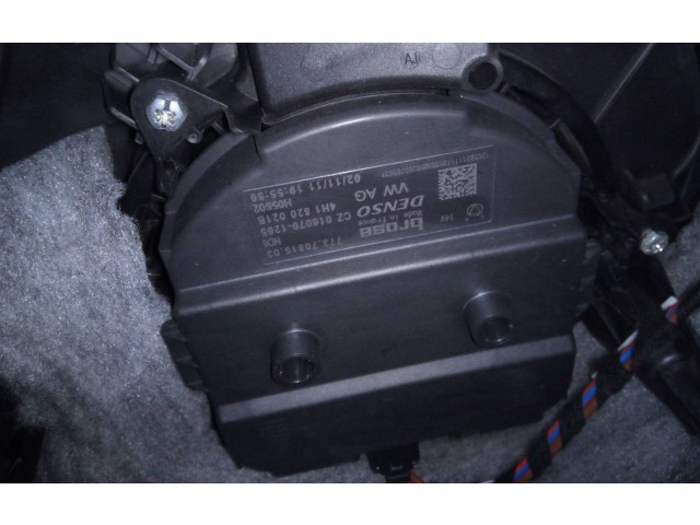 Вентилятор печки    4H1820021B   Audi A6 C7