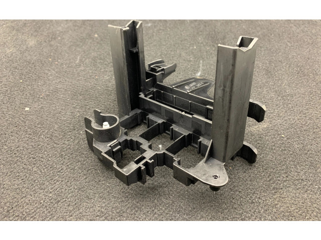 Pojistková skříňka 8K1937503C Audi S5 2011