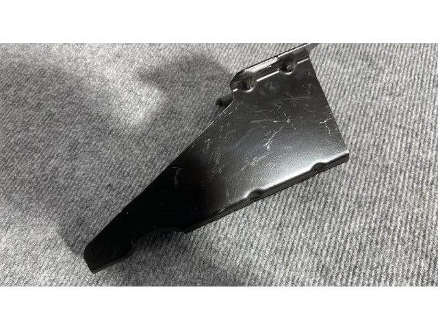 Другая деталь отделки багажника