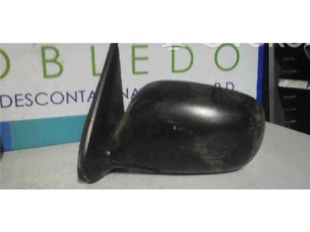 Zpětné zrcátko Nissan Micra 1992