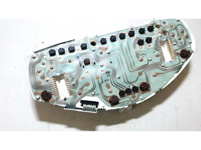 Панель приборов 0p0179001, 0p-0179-001 Mitsubishi Carisma