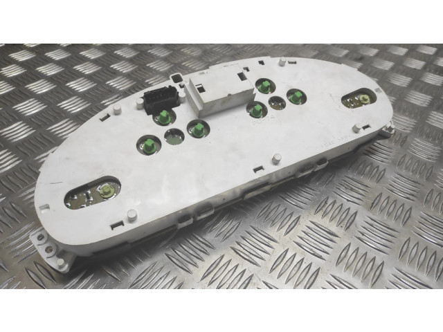 Přístrojová deska Dodge Caravan 2003 748AD