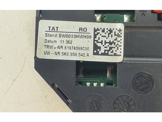 Руль Volkswagen Golf VI 2008 - 2013 года 5K0959542A, 61974399C00