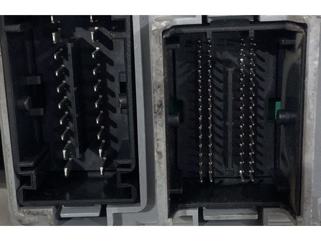 Блок предохранителей 00518690940, 00518690940 Fiat Grande Punto