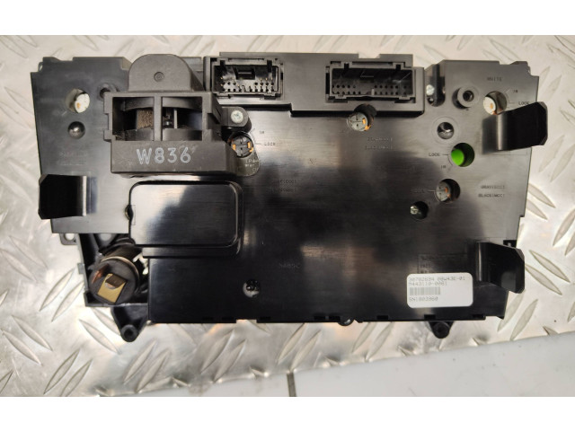 Блок управления климат-контролем 30782694, 08W43E01 Volvo S60