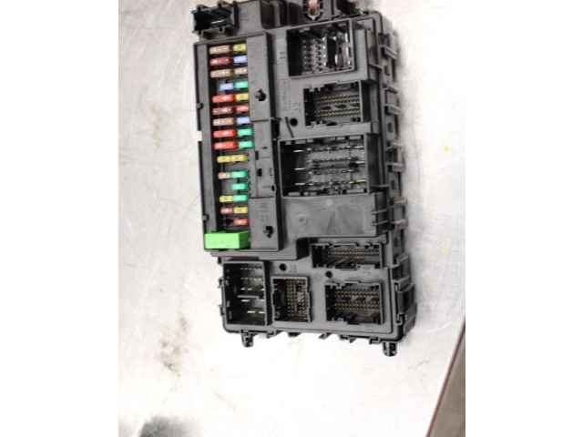 Блок предохранителей HU5T15604 Ford Ranger