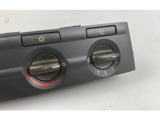 Блок управления климат-контролем 30804633 Volvo S40, V40