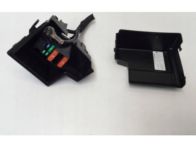 Pojistková skříňka 284B07078R Nissan Juke II F16 2021