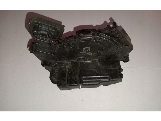 Замок багажника     Volkswagen Golf VII 2013 - 2019 года