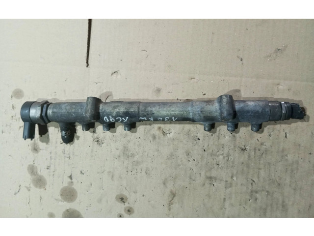 Топливная рампа 8699179, 0445215023   Volvo V70  