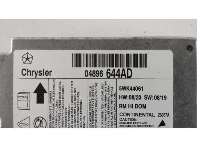 Блок подушек безопасности 04896644AD, 5WK44061   Volkswagen Routan