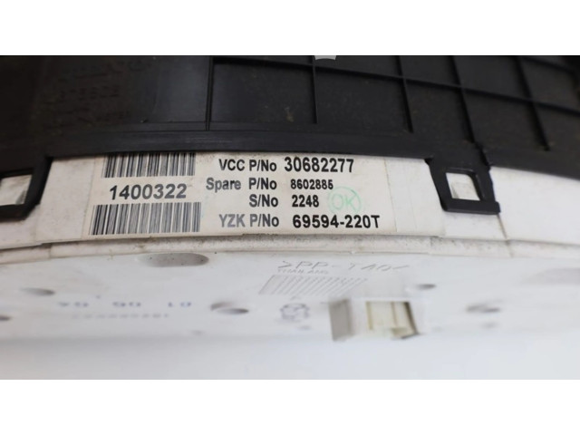 Панель приборов 30682277, 30682277   Volvo S60       