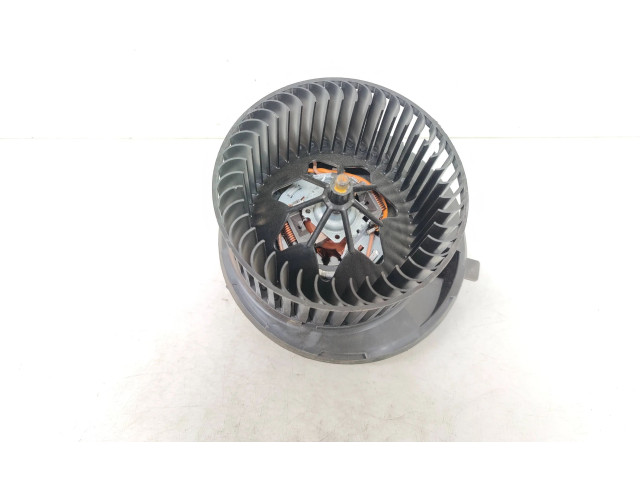 Вентилятор печки 20222119C Volkswagen Caddy
