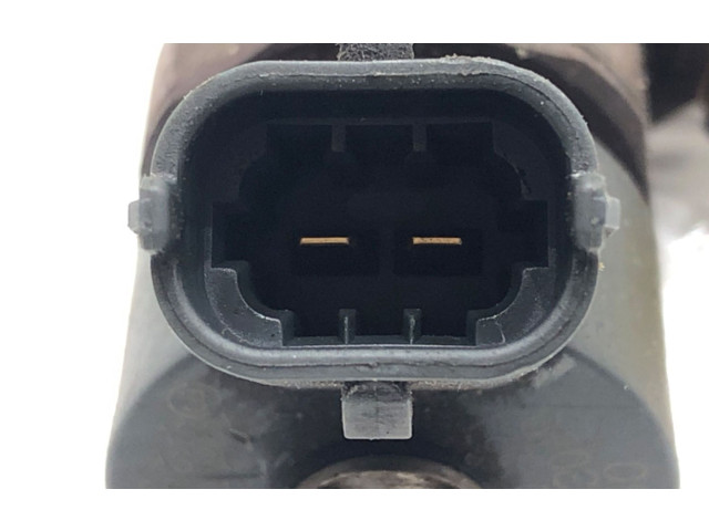 Vstřikovač 23670-33040 Toyota Auris 150