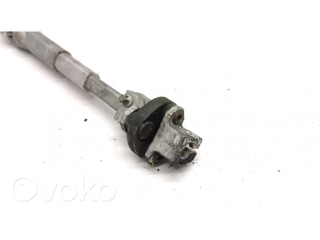 Крестовидная связь оси рулевого колеса