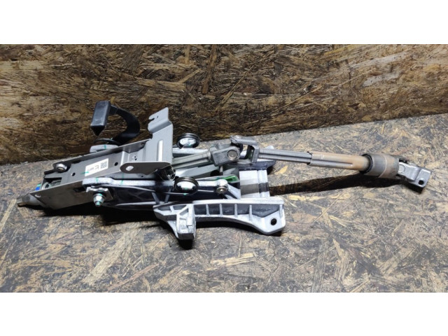 Крестовидная связь оси рулевого колеса