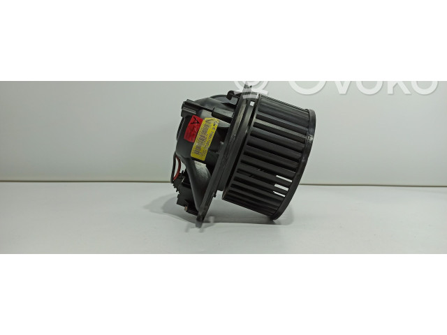 Вентилятор печки 1K1820015F, 3C0907521D Skoda Octavia Mk2 (1Z)
