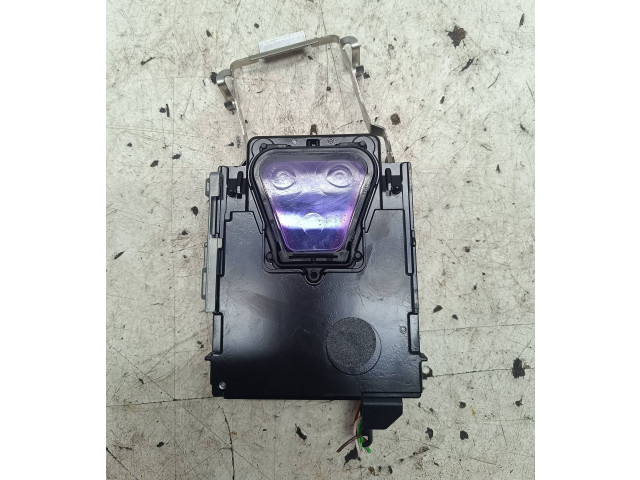 Vstřikovací lišta 4M0907217F, 8E0907217E   Audi Q7 4M     