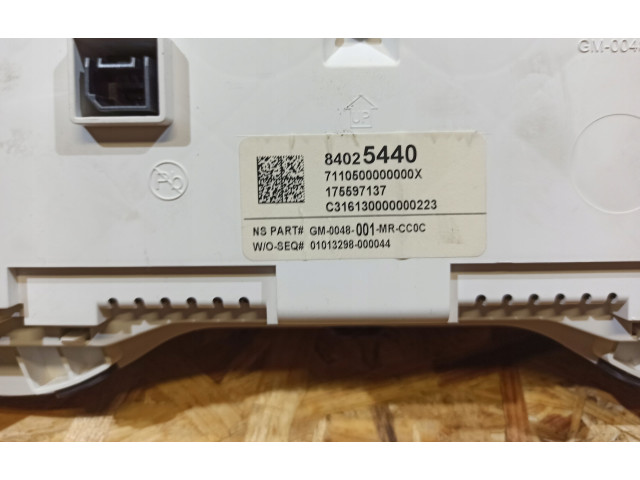 Панель приборов 84025440   Chevrolet Camaro       