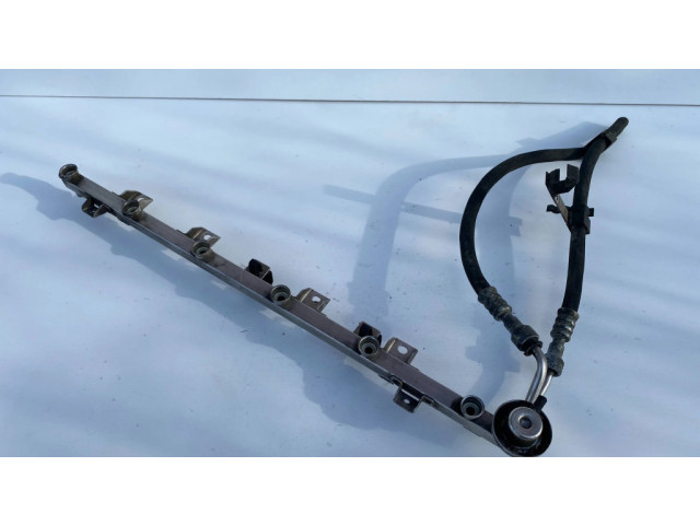 Vstřikovací lišta BMW 5 E39 pro benzínový motor 2.8