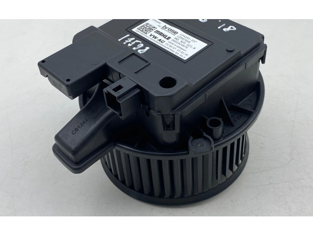 Вентилятор печки 4M1820021B Audi Q5 SQ5