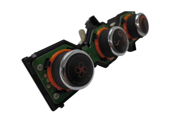 Блок управления климат-контролем 34030162, E07010801   Ligier JS 50