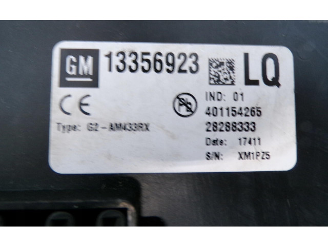 Блок предохранителей 13356923 Opel Meriva B