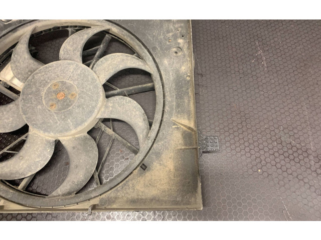 Вентилятор радиатора     30680547, 0130303909    Volvo S80 