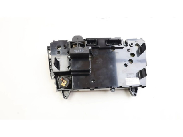 Блок управления климат-контролем 8697140, 8697140   Volvo V70