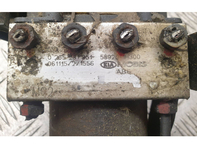 Блок АБС 589201H300   KIA  Ceed  2006 - 2012 года