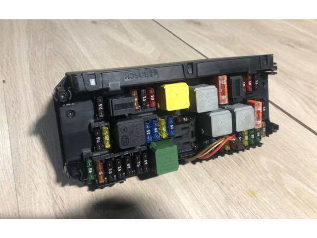 Pojistková skříňka A2129005912, A2129025505 Mercedes-Benz C W204 2012