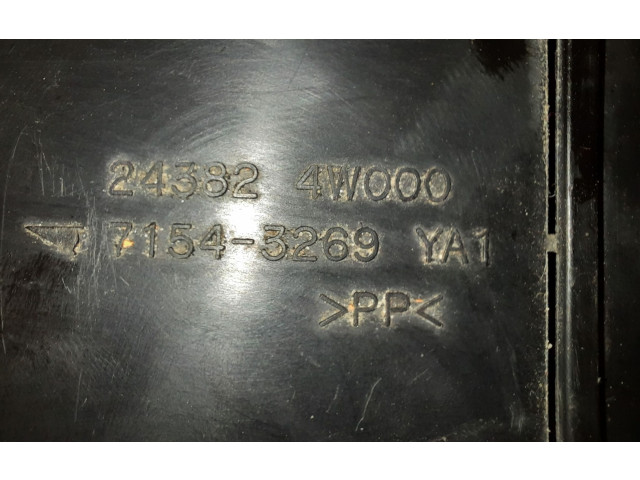 Блок предохранителей 243824W000, 243824W000 Nissan Pathfinder R50