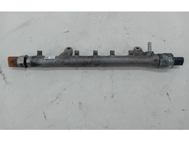 Топливная рампа Volkswagen Golf VI для двигателя CAYC