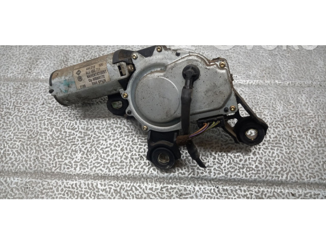 Двигатель стеклоочистителя заднего стекла    Volkswagen PASSAT B5