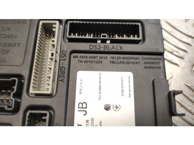 Блок комфорта 284B19561R   Renault Clio V   