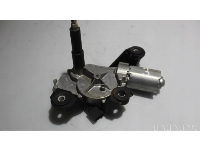 Двигатель стеклоочистителя заднего стекла