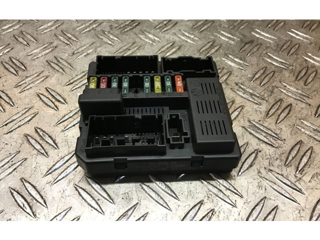 Блок предохранителей 756062601   BMW X3 E83    